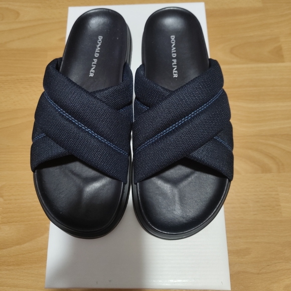 Designer Sandle - Picture 2 of 2